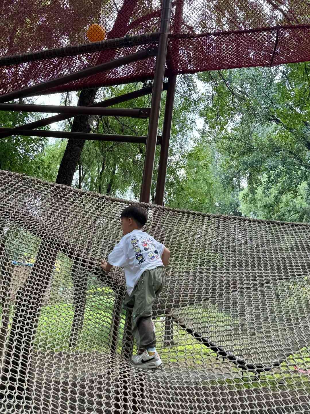 周末遛娃 _ 森系巨无霸网兜✅、免费玩?❗️_4_.jpg