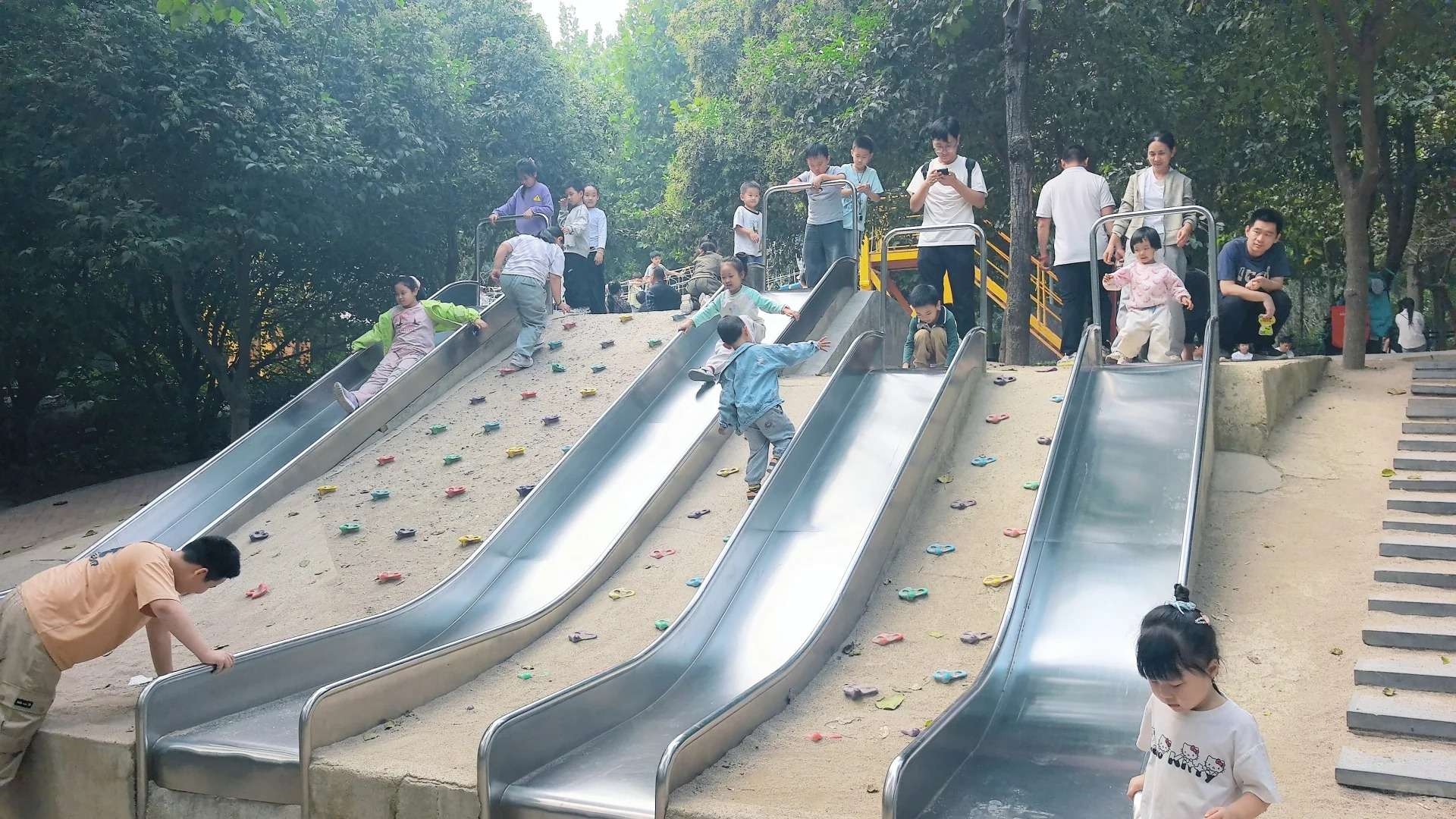 周末遛娃还得是这样的户外乐园_9.jpg